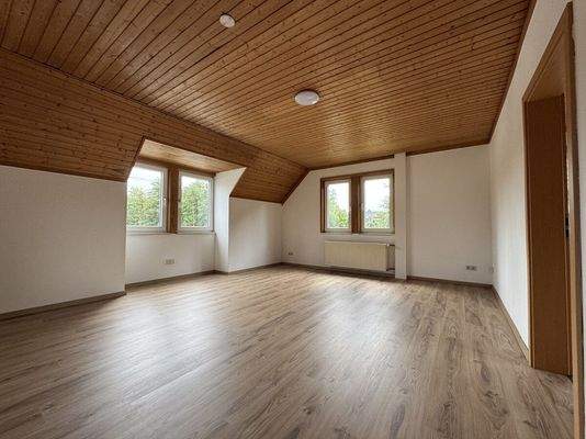 Wohnung Altbau 1. Etage 2024.08