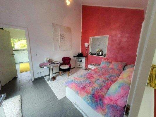 Pink Lady Room im OG .jpg