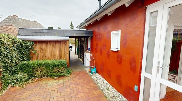Terrasse / Hintereingang