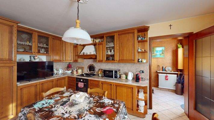 TR-074-9-Proprieta-su-2-livelli-a-Monzambano-11282