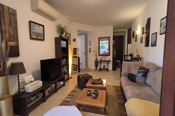 Kreta, Pirgos Psilonerou: Schönes Haus in toller Anlage in Strandlage zu verkaufen