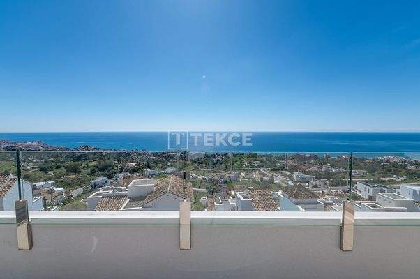 Sea View Flats with Top Quality Design in Benalmádena Málaga