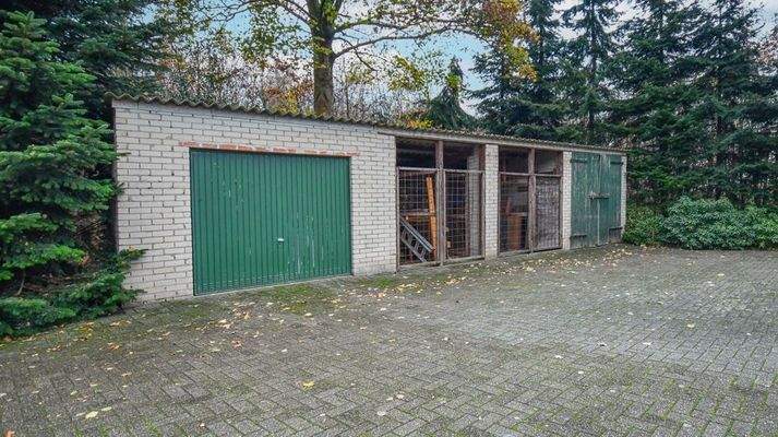 Garage und Schuppen