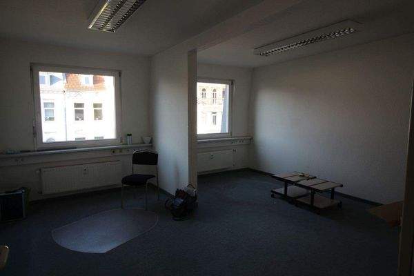 Gneisenaustr. 6-8, OG III ca. 207m², Doppelbüro  -
