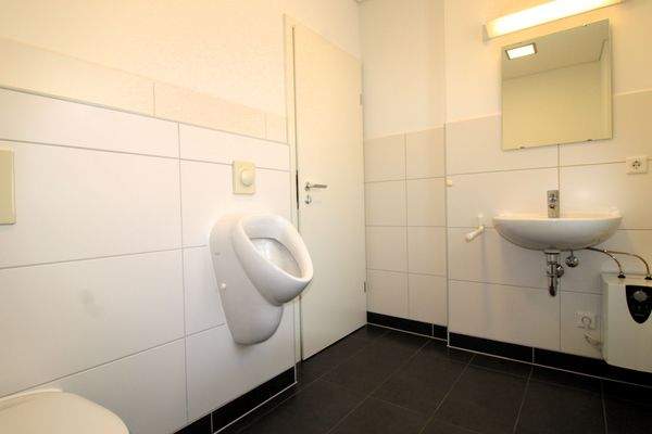 Herren WC 1. und 2. OG