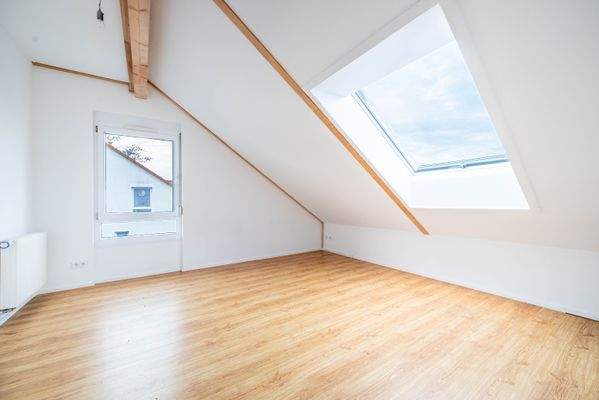 4. Schlafzimmer (2. OG)