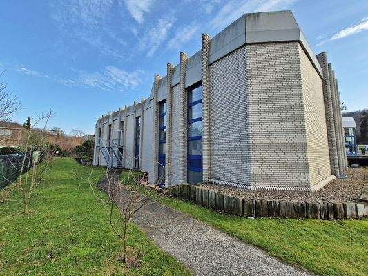 seitliche Hausansicht