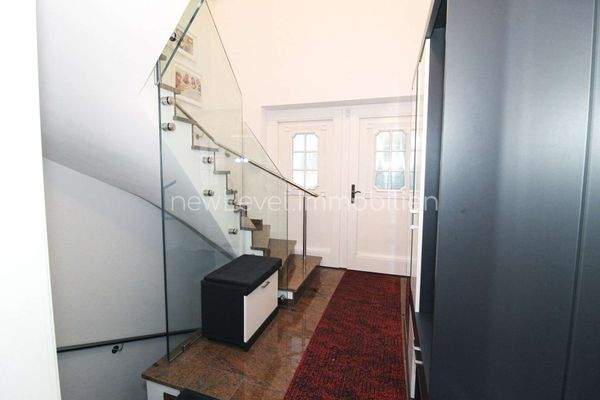 Erdgeschoss Eingangsbereich