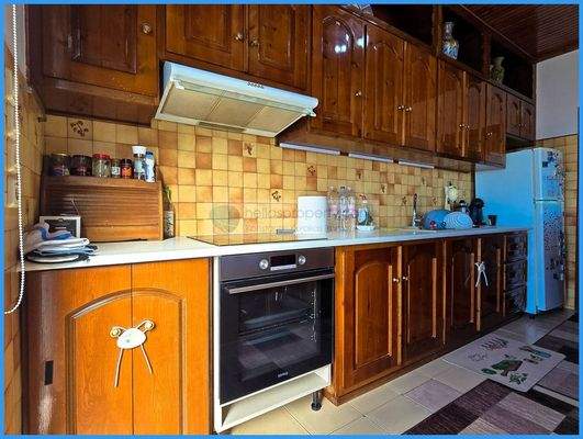 9755f675721b4c65b79460036c59065a-original