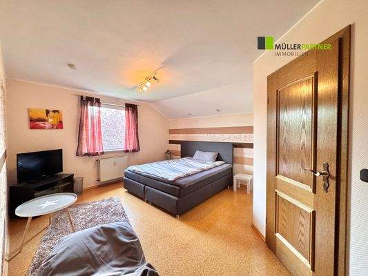 Schlafzimmer hinteres OG