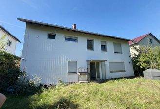 Gebäuderückseite