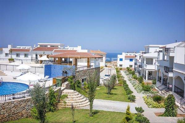 Flat Near the Sea in a Well-Developed Project with Pool in Girne