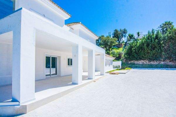 Photo: Villa in Marbella East