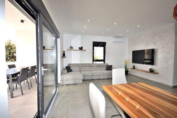 Komplett möbliert und bereit zum Einzug