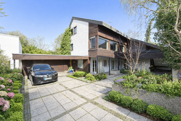 Frontansicht Altbestand