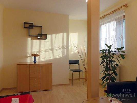 Sideboard im zweiten Schlafzimmer