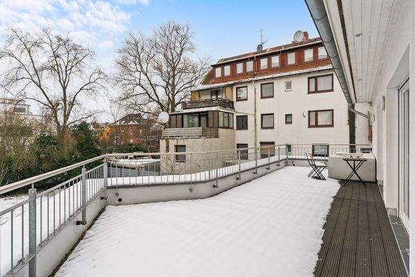 Obergeschosswohnung: Dachterrasse 33,11m²