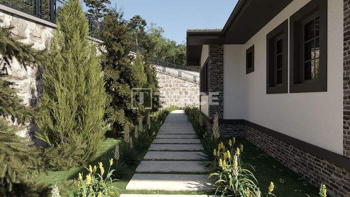 4-Bedroom Villas in a Complex in Trabzon Arsin