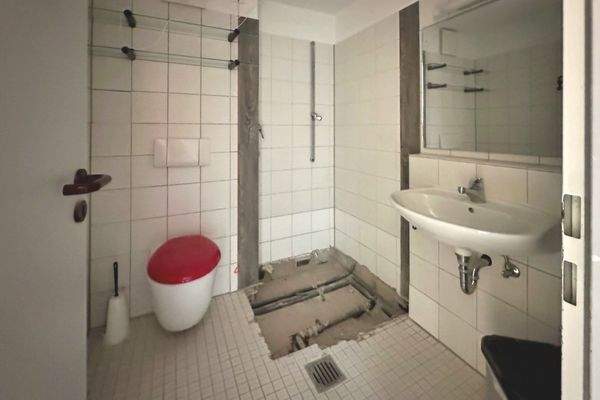 Fehlende Dusche WG Haus 3 2.OG