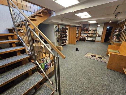 Aufgang Verkaufs- bzw. Lagerraum