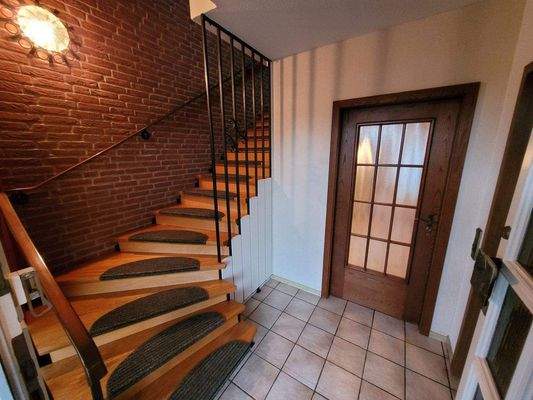 EG Eingangsbereich / Treppenhaus