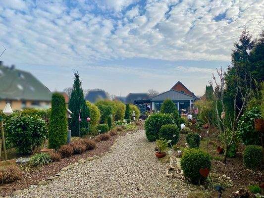 31) Bungalow, Garten