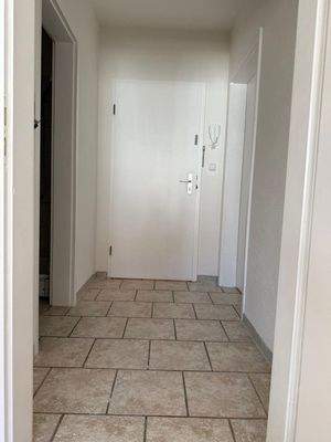 Flur Blickrichtung Eingang