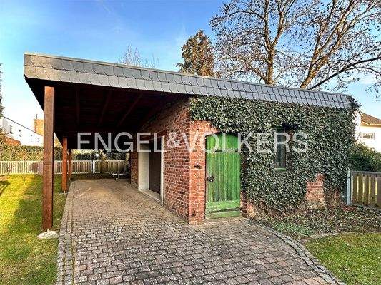 Carport mit Werkstatt