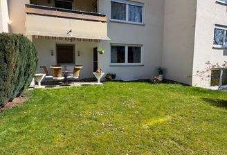 Terrasse mit Garten