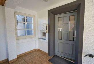 Überdachter Eingangsbereich