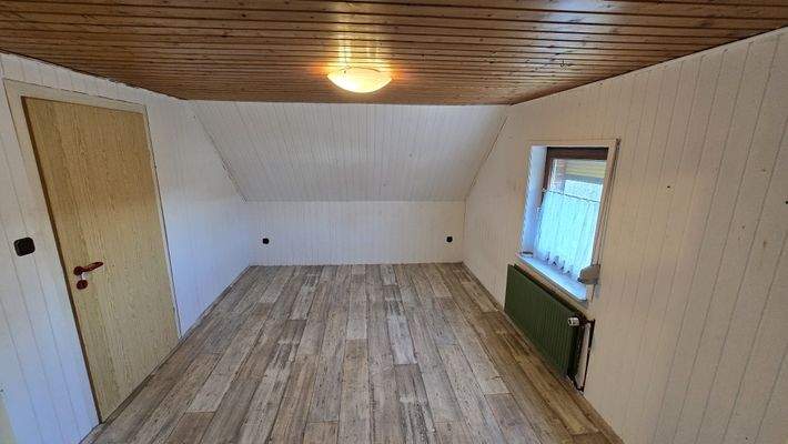 Kinderzimmer 2 Einliegerwohnung DG