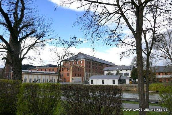 ..an der Spinnerei im Herbst