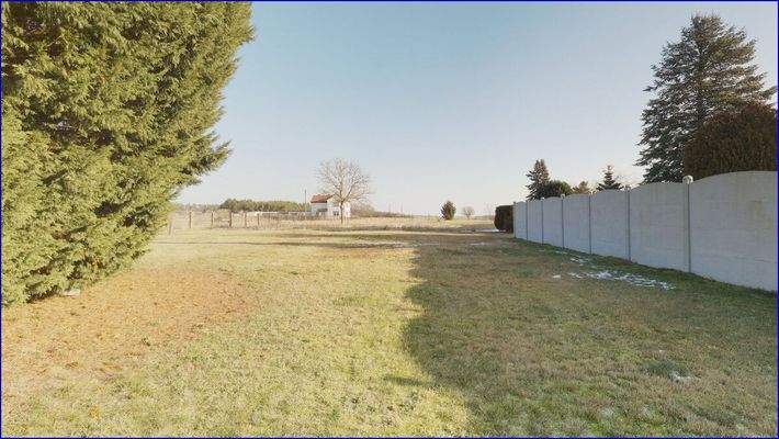 hinteres Grundstück