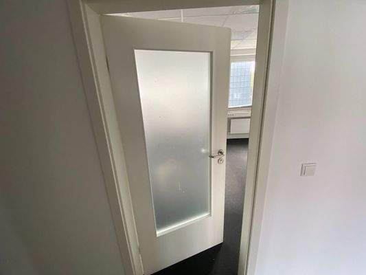 frisch renovierte Tür