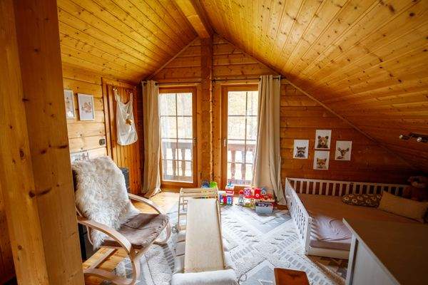 18 - Kinderbereich im Obergeschoss.jpg