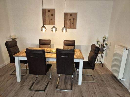 Haus 2 - Wohn-Esszimmer