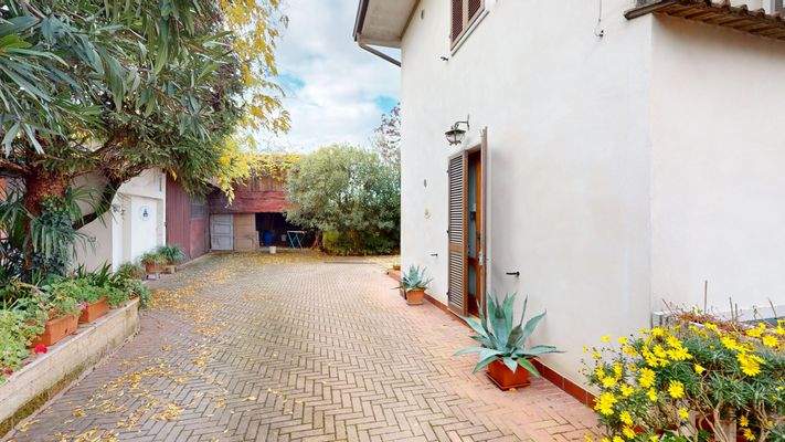 TR-074-9-Proprieta-su-2-livelli-a-Monzambano-11282