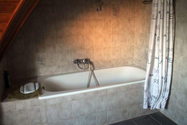 Bad Obergeschoss Haus 1