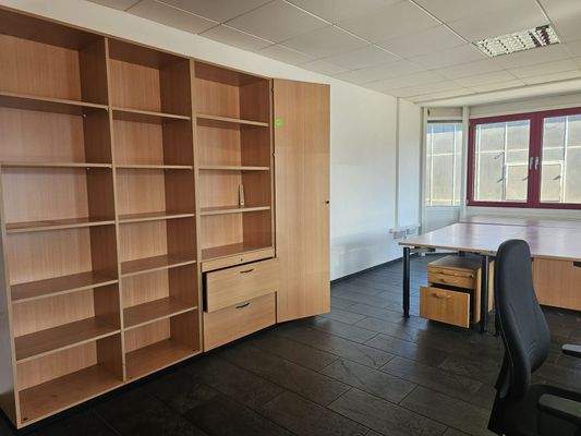 Büro 7 mit Anbauwand.jpeg