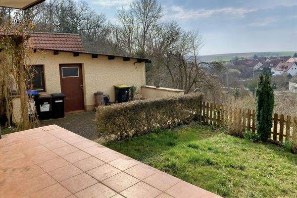 Terrasse der Einliegerwohnung mit Ausblick