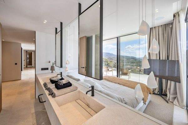 Villa mit Aussicht zu verkaufen in Bunyola, Mallorca BHHS-BAL-1051