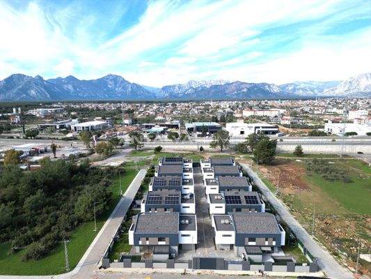 4-Bedroom Property with Pool and Garden in Döşemealtı Antalya