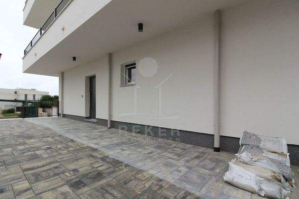 Dieses Appartement bietet eine geräumige Terrassse