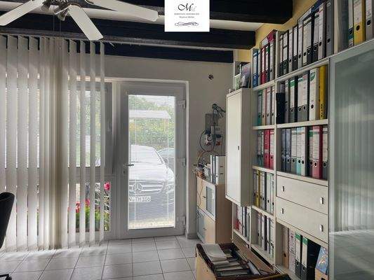 Büro mit separatem Eingang