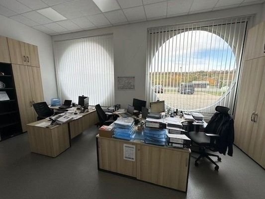 Büro 5.jpg