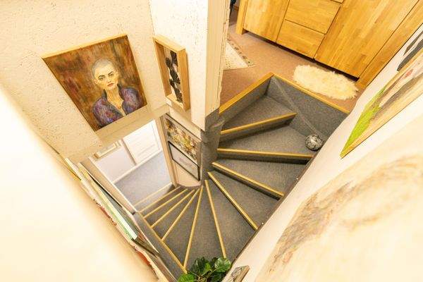 Treppe zum Obergeschoss