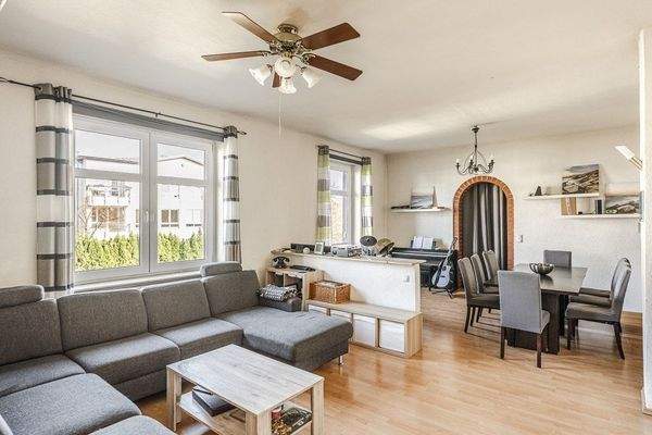 Wohn-/Essbereich (OG)