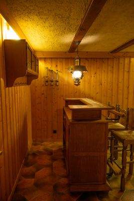Knoellingerstrasse_34_Keller_Stube_3.jpg