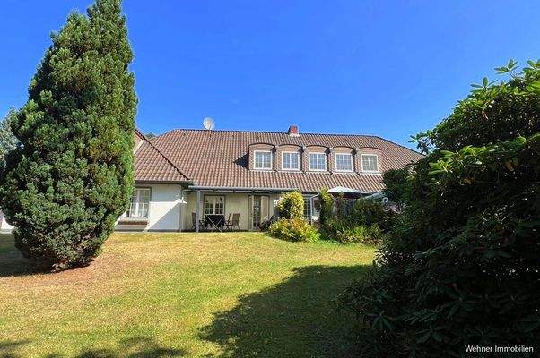 Blick aus dem Garten