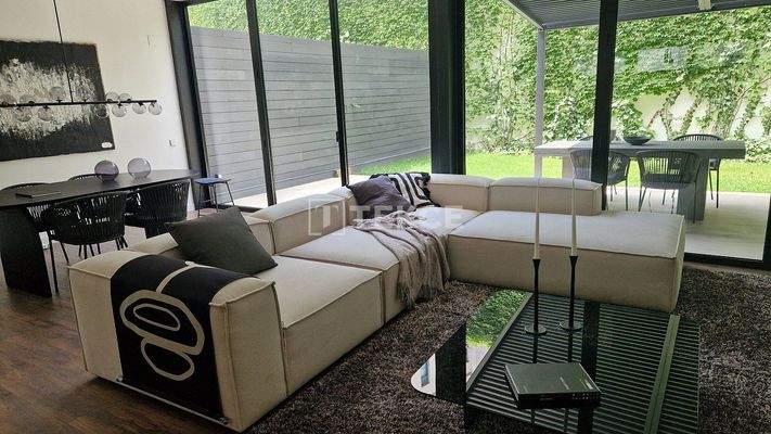 Apartments in a Complex Near the Beach in Poblenou Barcelona